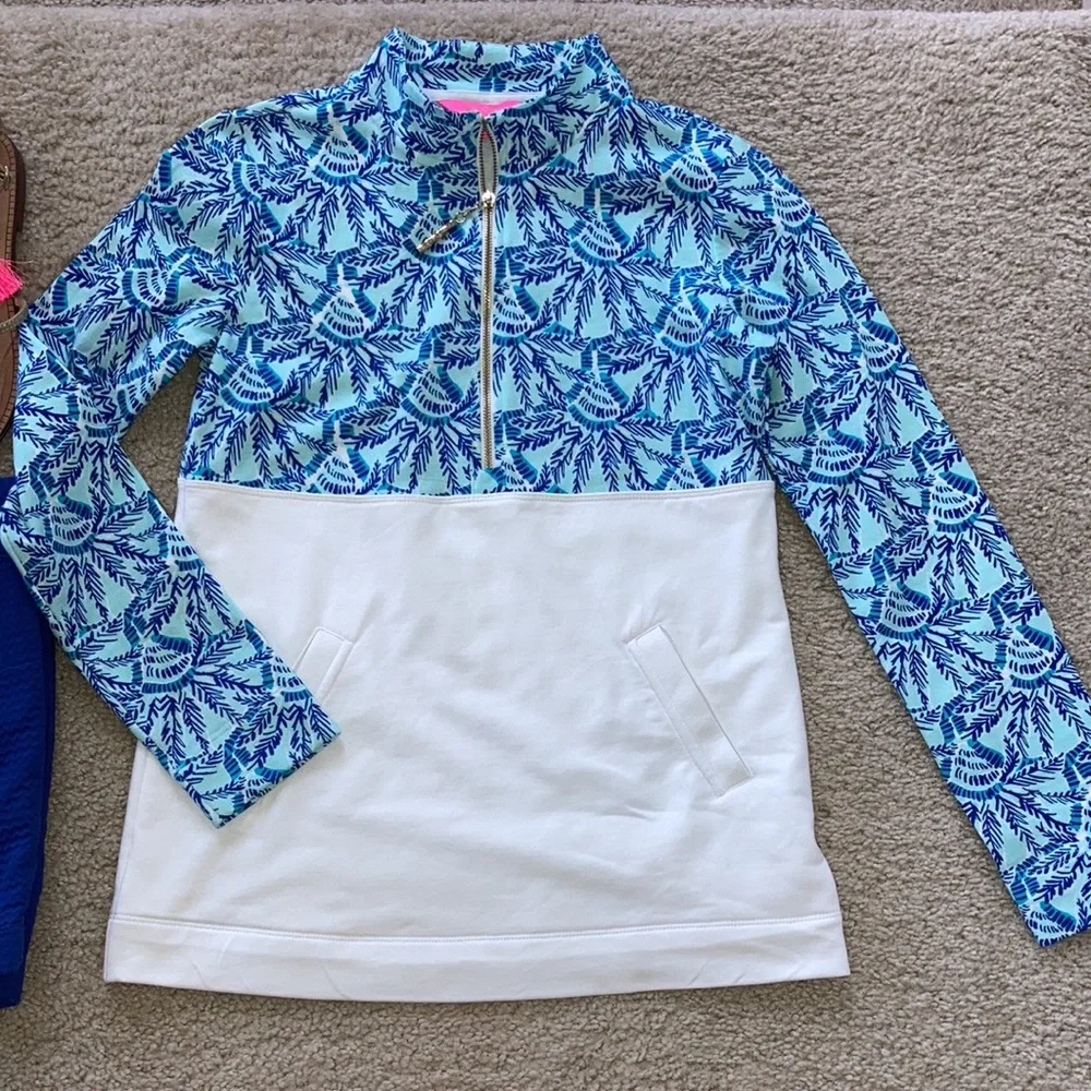 Lilly Pulitzer UPF 50+ Asher Popover - Picture 2 of 10